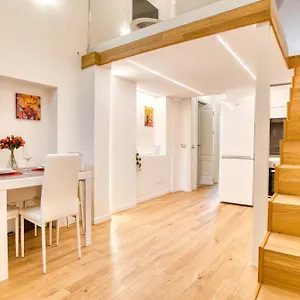 Walk To Navigli - Via Gola - 2 Bedrooms Apartment Milan